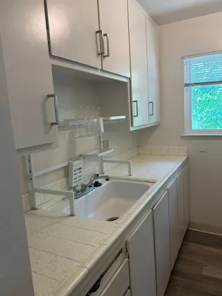 Photo #3: 226062650 Listing