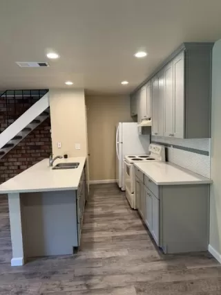 Photo #1: 226062885 Listing