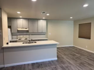 Photo #5: 226062885 Listing