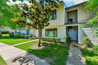 Photo #1: 226062945 Listing