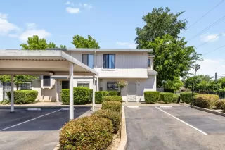 Photo #3: 226063264 Listing