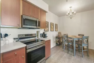 Photo #2: 226063439 Listing