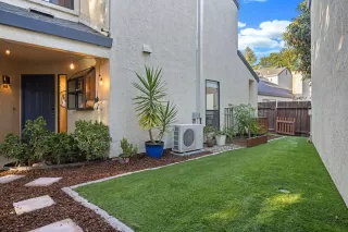 Photo #5: 226063489 Listing
