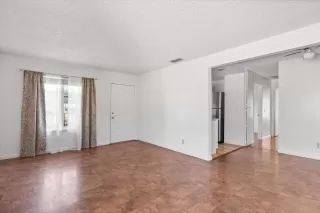 Photo #5: 226063654 Listing