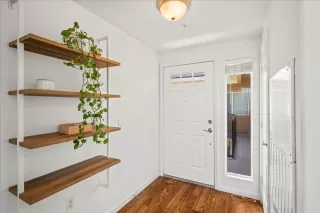 Photo #3: 226064204 Listing