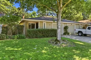 Photo #1: 226064355 Listing