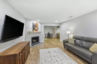 Photo #5: 226064355 Listing