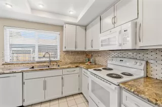 Photo #1: 226064487 Listing 
