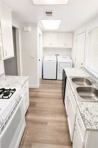 Photo #5: 226064524 Listing