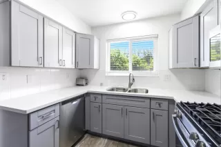 Photo #3: 226064737 Listing 