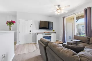 Photo #4: 226064803 Listing 