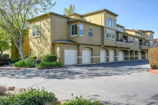 Photo #3: 226065026 Listing 
