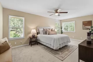 Photo #4: 226065170 Listing