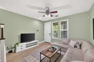 Photo #6: 226065444 Listing 