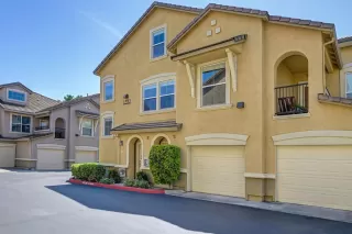 Photo #5: 226065531 Listing 