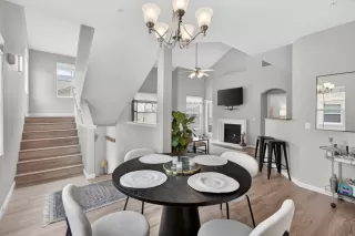Photo #6: 226066187 Listing