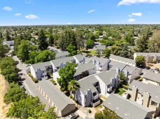 Photo #5: 226066693 Listing