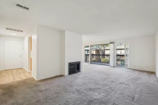 Photo #2: 226066695 Listing
