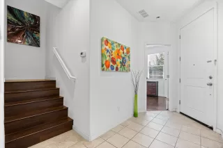 Photo #4: 226067150 Listing