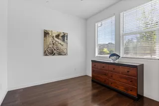 Photo #5: 226067150 Listing