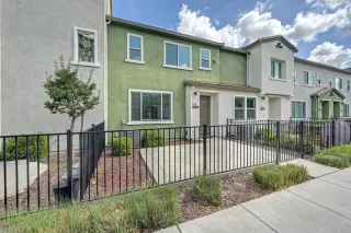 Photo #1: 226067212 Listing