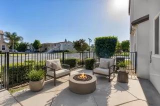 Photo #3: 226067306 Listing