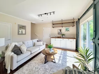 Photo #3: 226067548 Listing