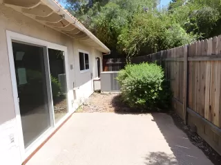 Photo #2: 226067602 Listing 