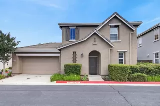 Photo #1: 226067612 Listing