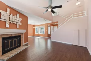 Photo #6: 226067766 Listing 