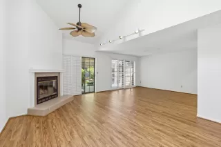 Photo #6: 226067986 Listing 
