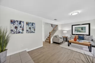 Photo #4: 226067994 Listing