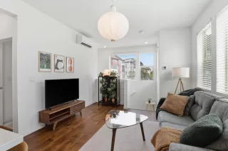 Photo #4: 226068429 Listing 