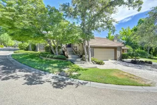 Photo #1: 226068627 Listing 