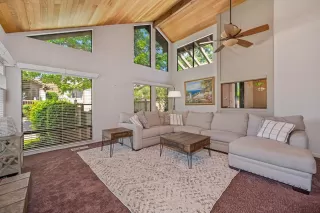 Photo #3: 226068627 Listing 