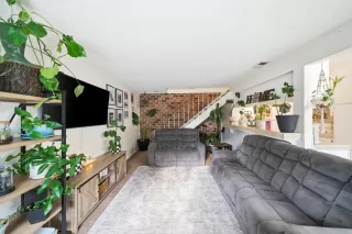 Photo #3: 226069180 Listing 