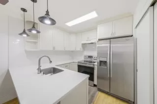 Photo #5: 226069582 Listing