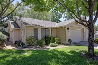 Photo #1: 226069681 Listing 