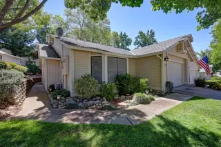 Photo #3: 226069681 Listing 
