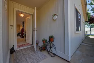 Photo #5: 226069681 Listing 