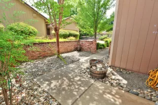Photo #3: 226069983 Listing