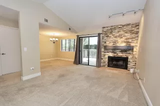 Photo #6: 226069983 Listing