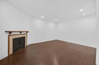 Photo #4: 226070481 Listing 