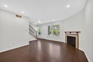 Photo #5: 226070481 Listing 