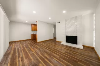 Photo #4: 226070494 Listing 