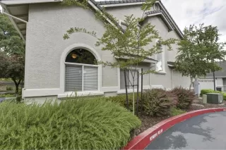 Photo #1: 226070760 Listing 