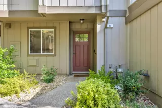 Photo #2: 226070822 Listing