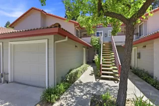 Photo #4: 226071192 Listing 