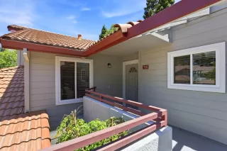 Photo #6: 226071192 Listing 