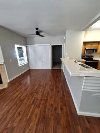 Photo #3: 226072119 Listing 
